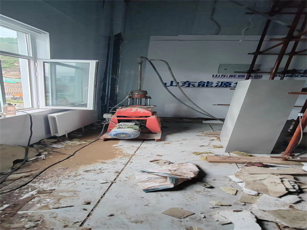 绥江地基基础下沉墙体裂缝加固注浆顶升施工