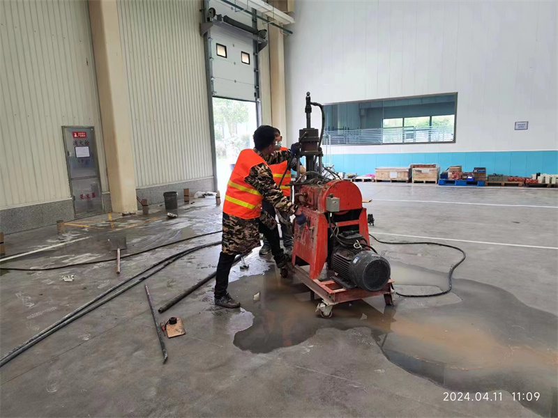 绥江厂房地面下沉塌陷注浆加固施工